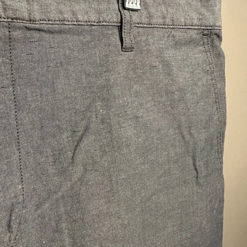 Dockers Shorts Mens 40 Blue Chambray Cotton Chino Flat Front 9 Inseam Casual
